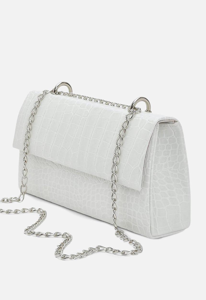 boohoo - Chain strap mini crossbody bag - white