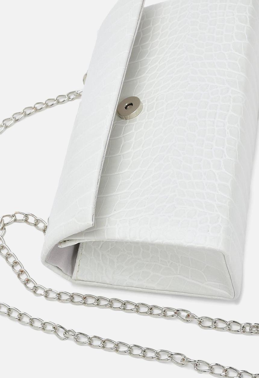 boohoo - Chain strap mini crossbody bag - white