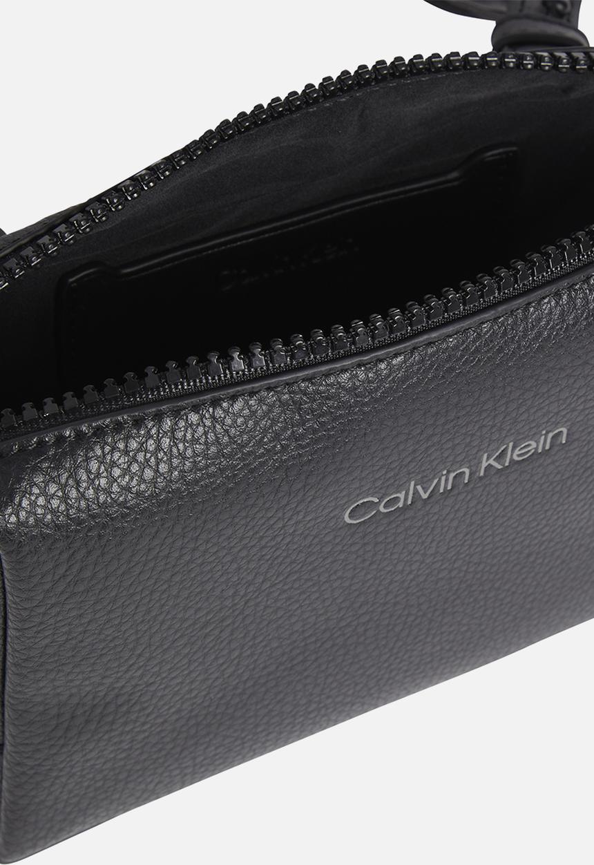 Calvin Klein - Ck must camera bag s - ck black