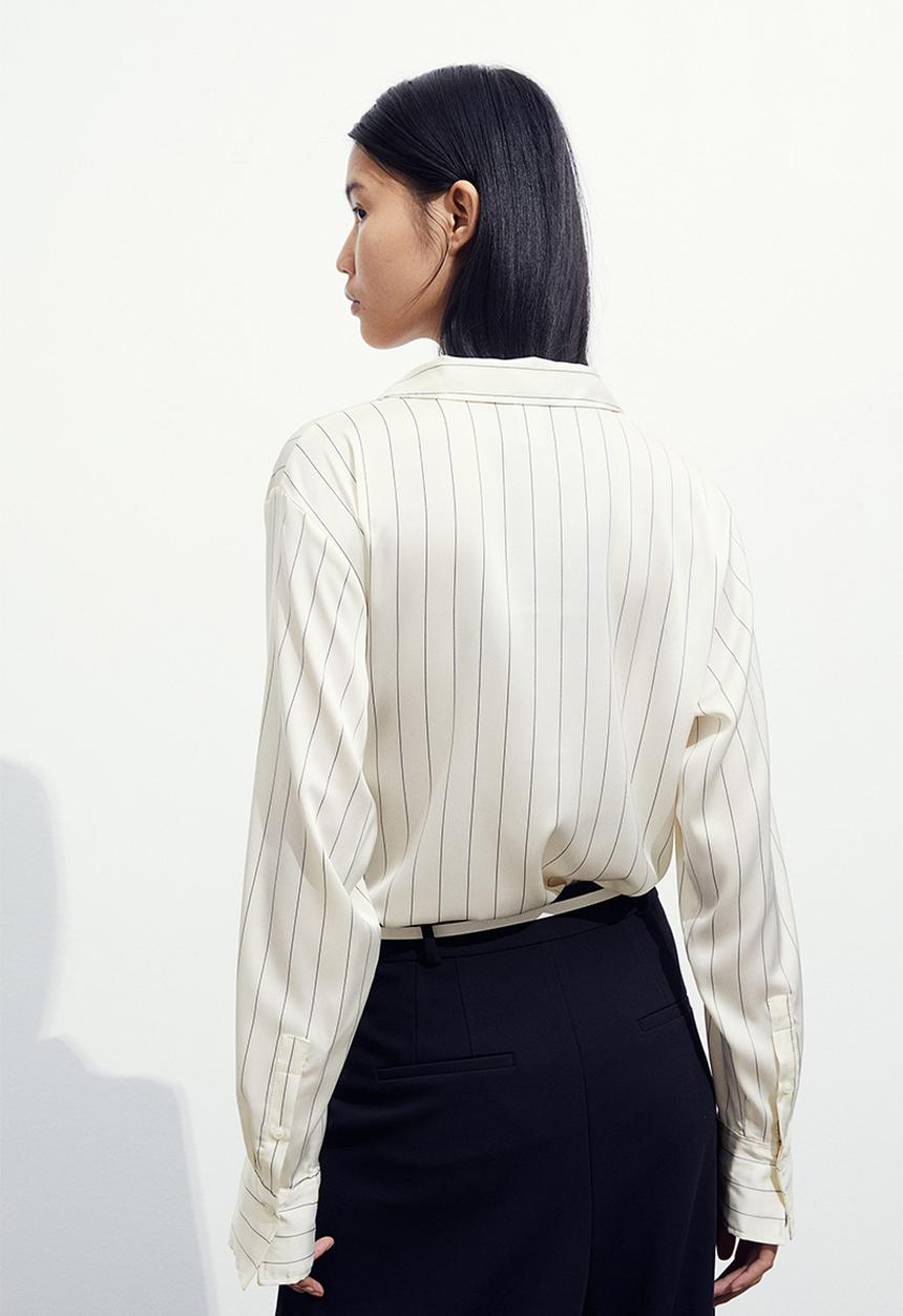 H&M - V-neck blouse - white