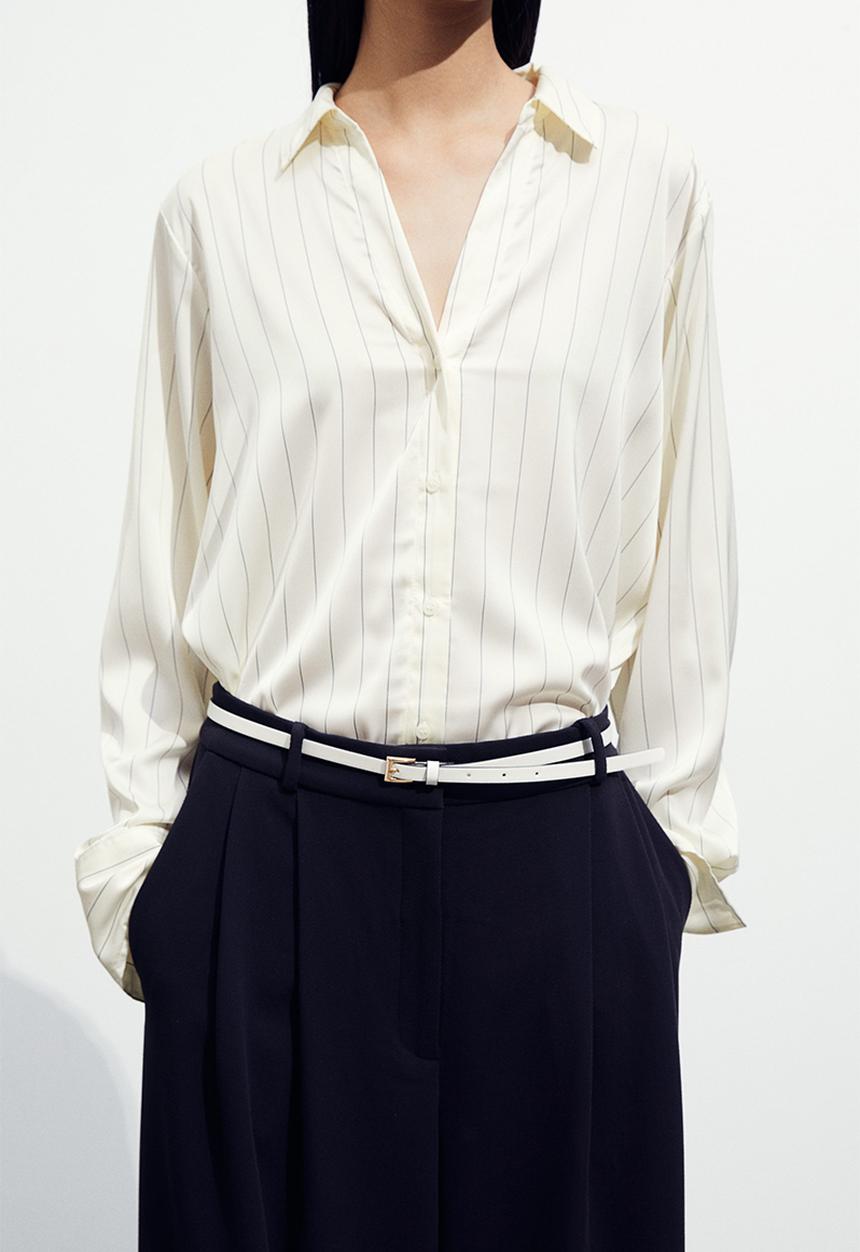 H&M - V-neck blouse - white
