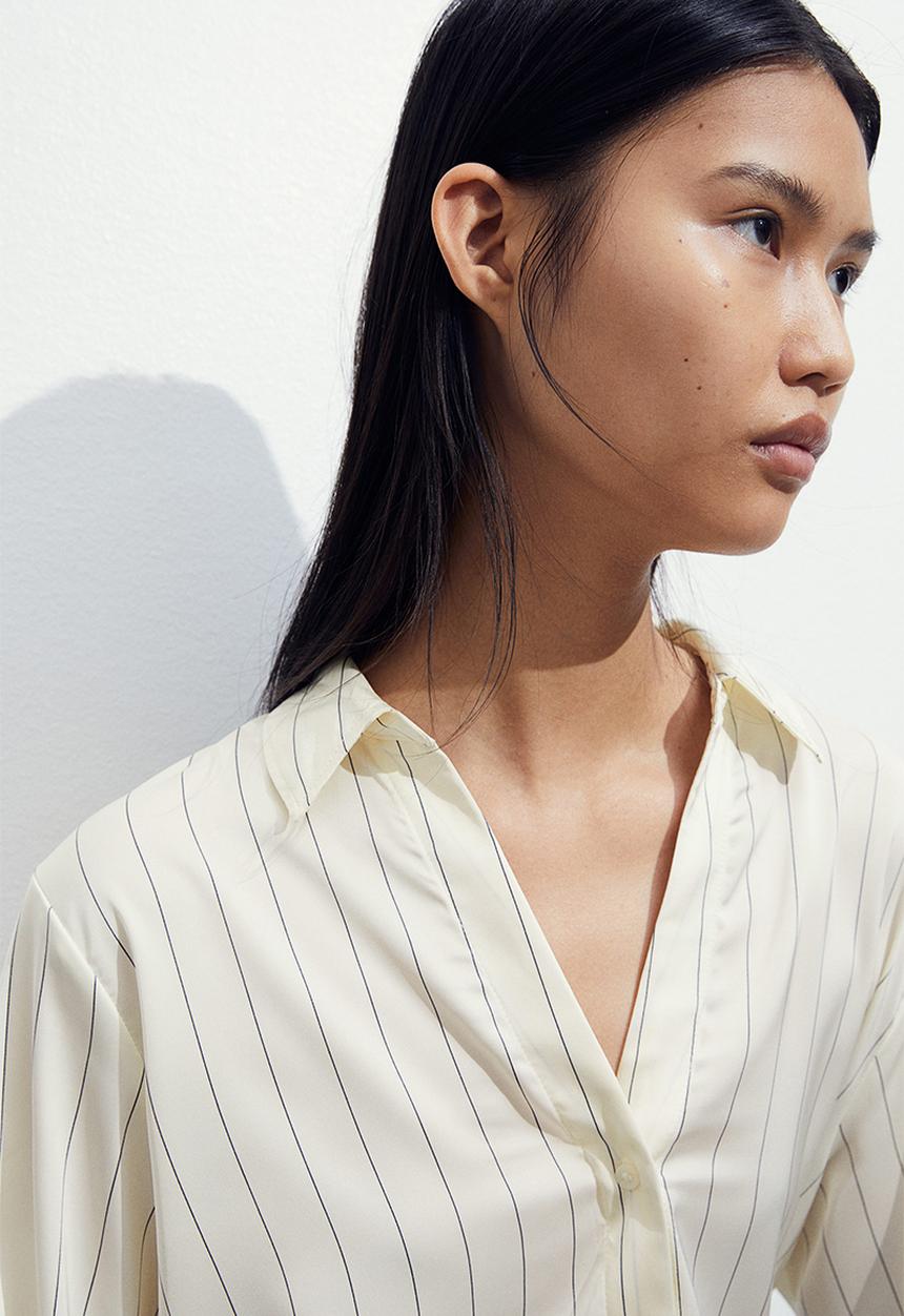 H&M - V-neck blouse - white