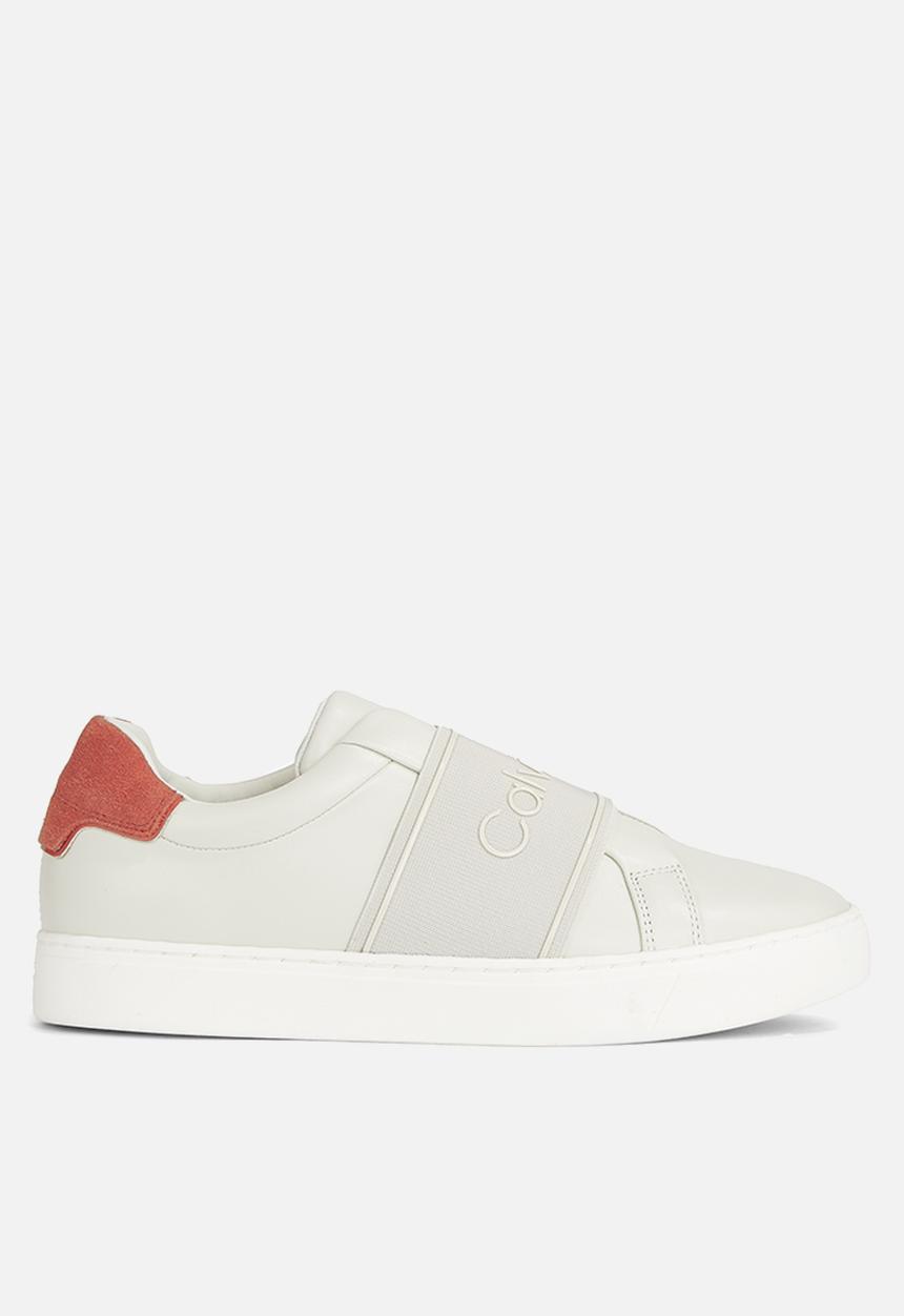 Calvin Klein - Clean cupsole slip on - dk ecru