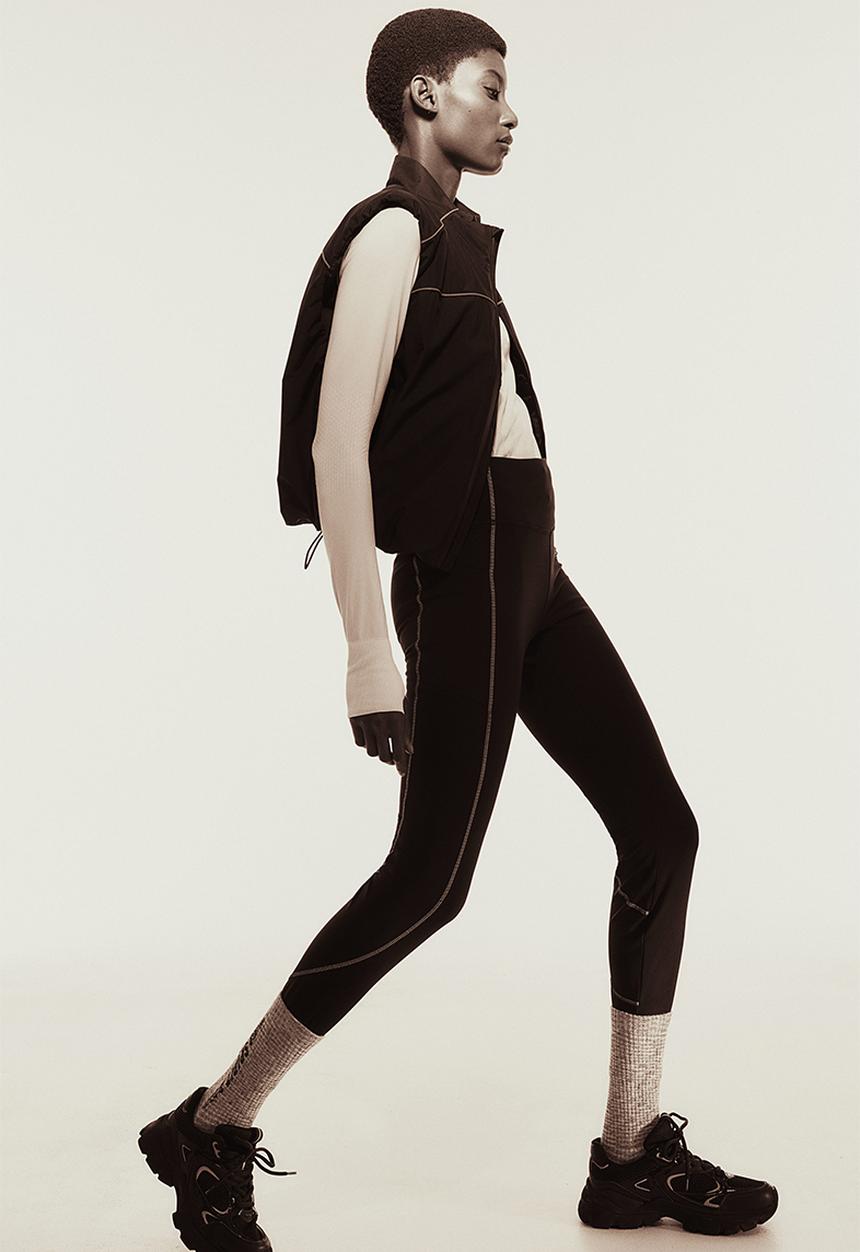 H&M - Drymove™ seamless sports top - cream