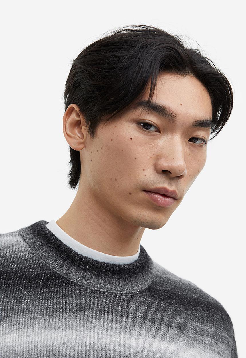 H&M - Regular fit jumper - black/striped