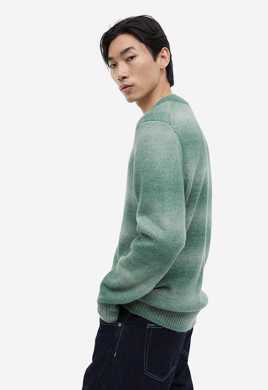 H&M - Regular fit jumper - green/striped