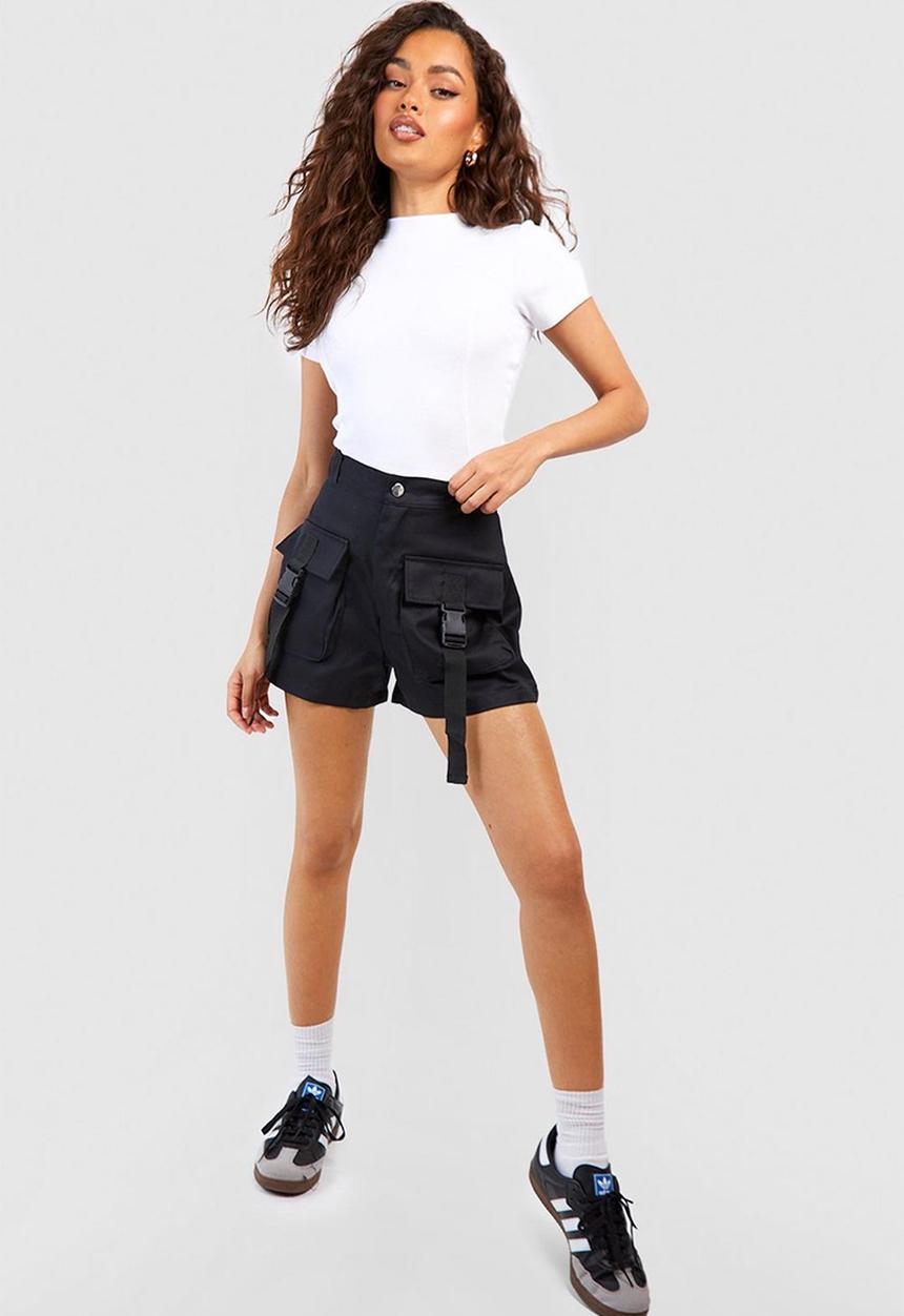 boohoo - Buckle detail cargo shorts - black