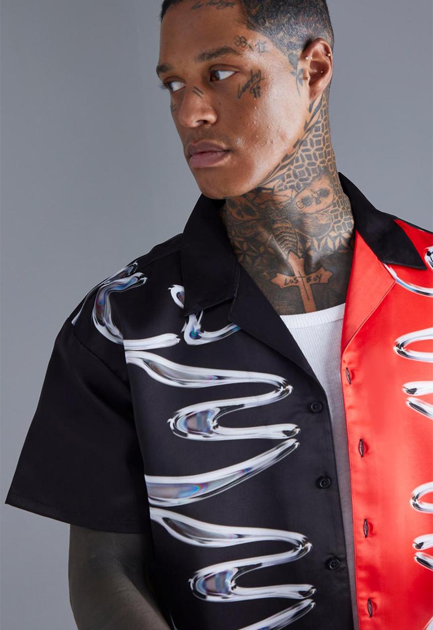 boohooMAN - Boxy graphic satin spliced shirt - red