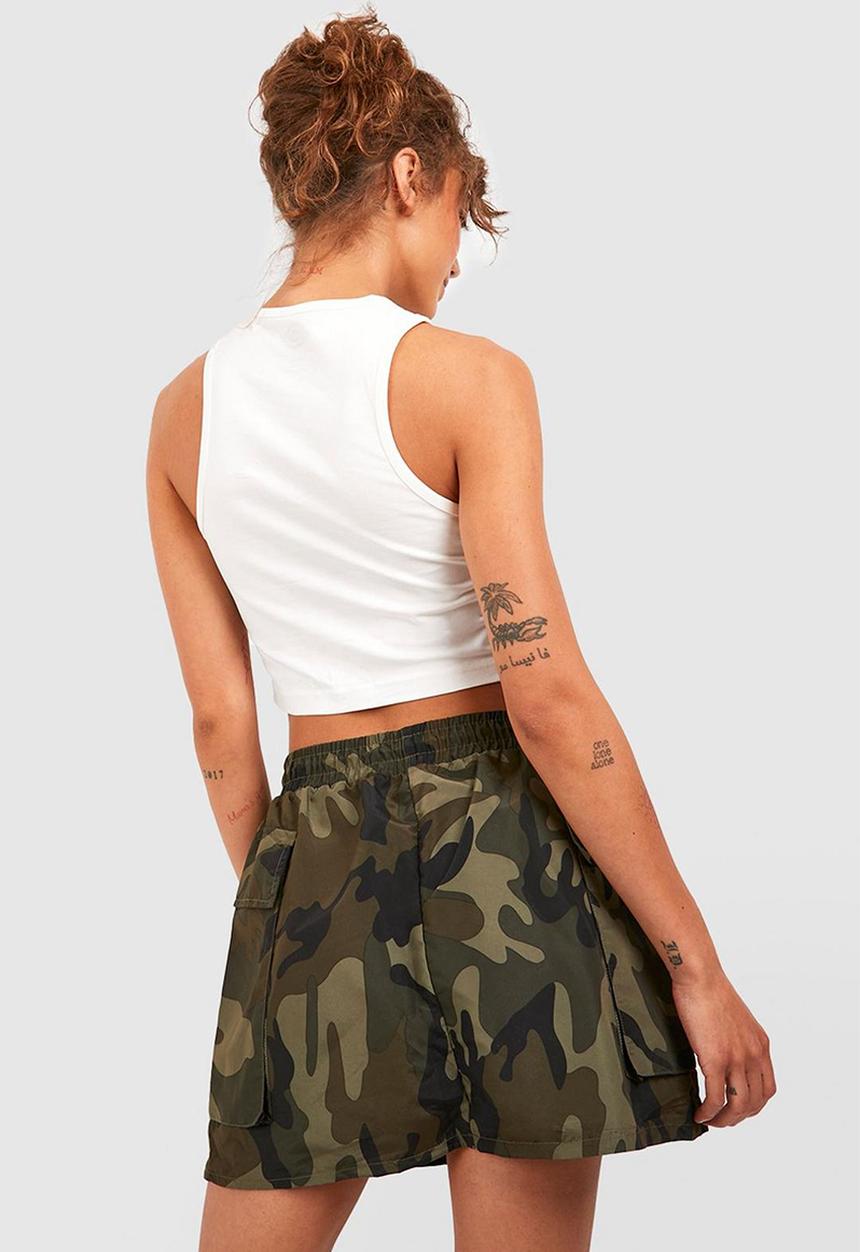 boohoo - Toggle waist camo print cargo mini skirt - camo