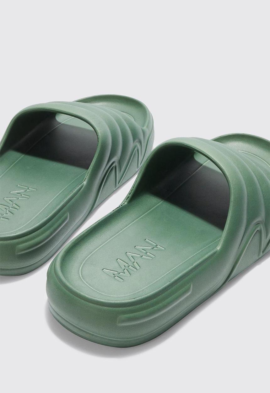 boohooMAN - Moulded slider - sage
