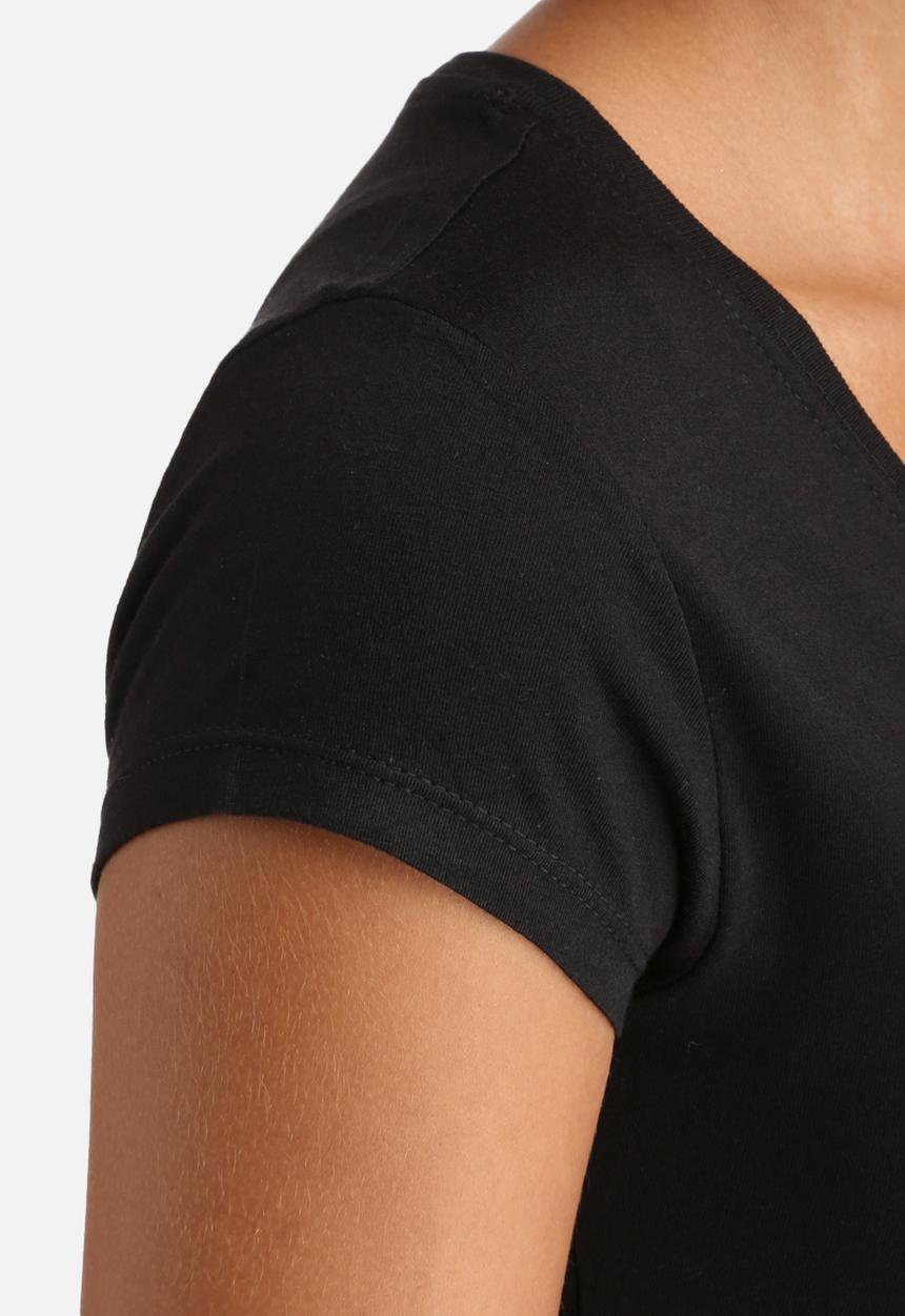 GUESS - Triangle Rhinestone Tee