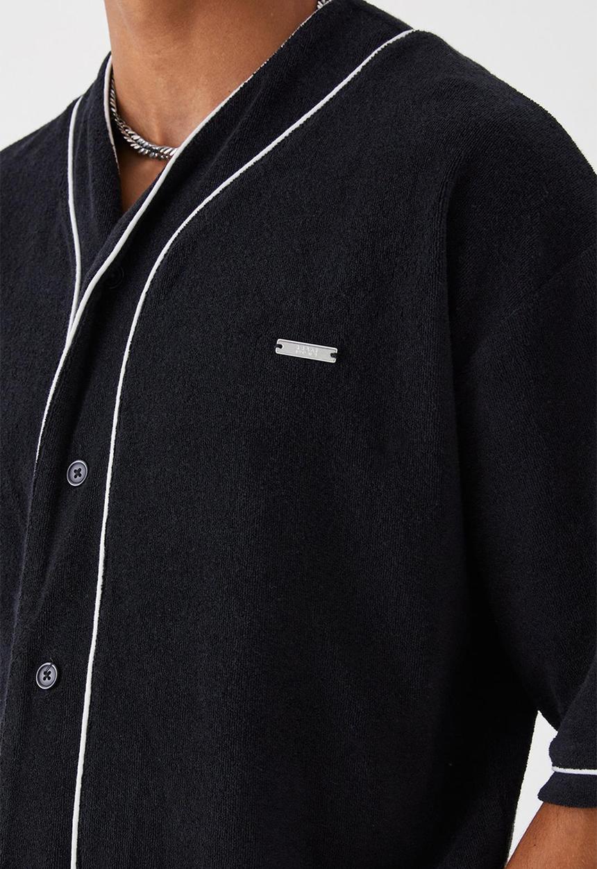 boohooMAN - Oversized premium towelling baseball shirt - black