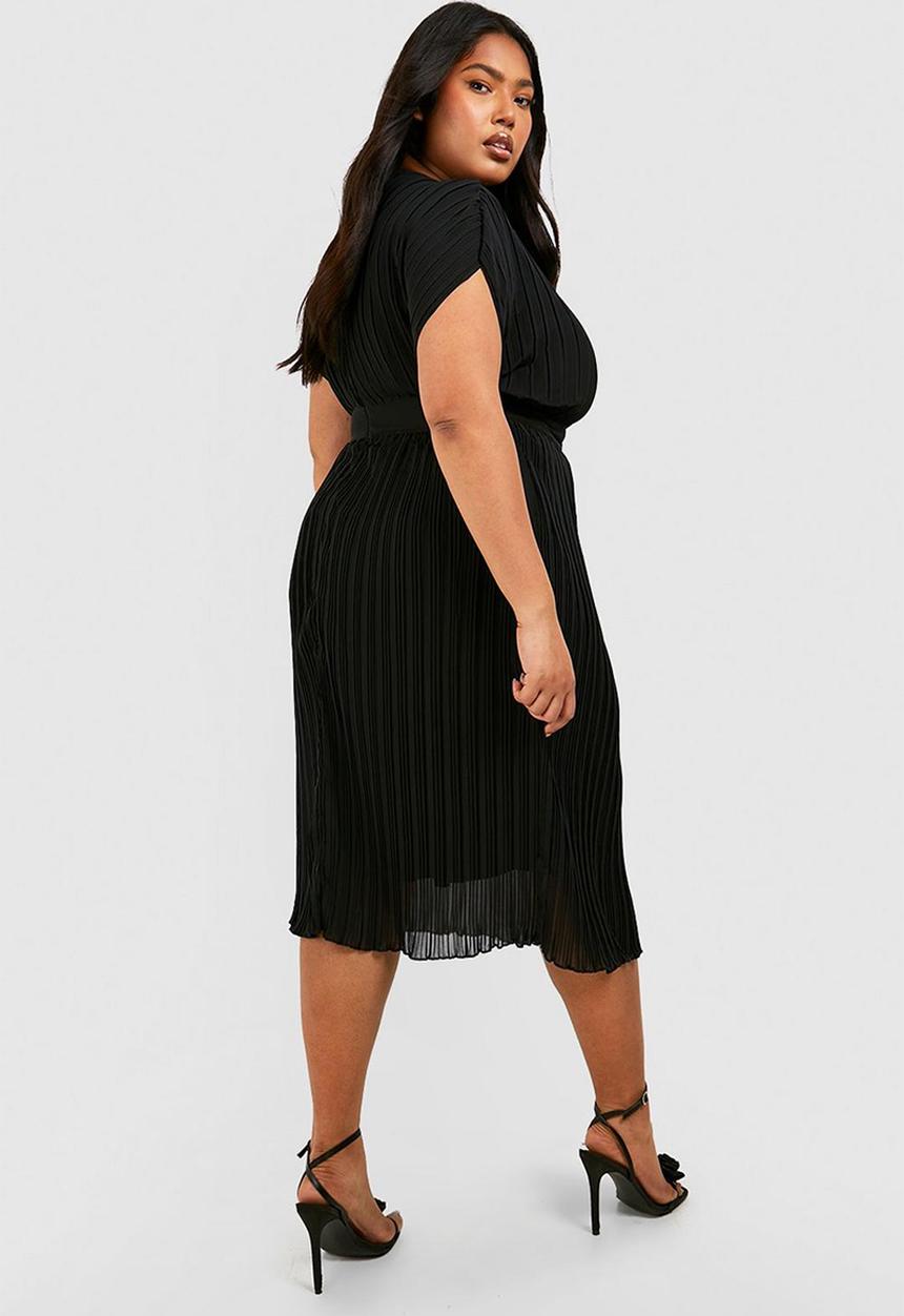 boohoo - Plus occasion pleated wrap midi dress - black