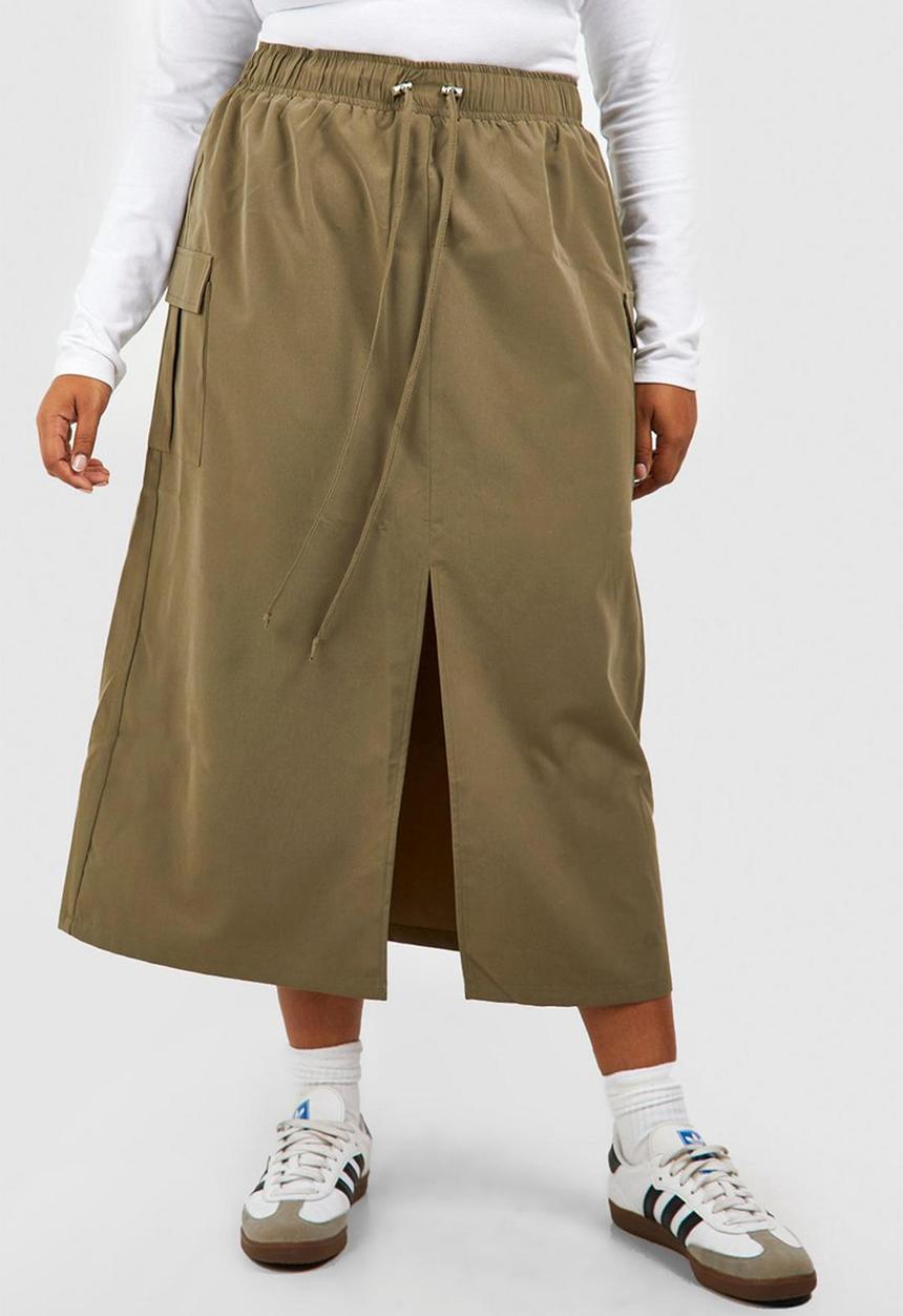 boohoo - Plus cargo midaxi skirt - khaki