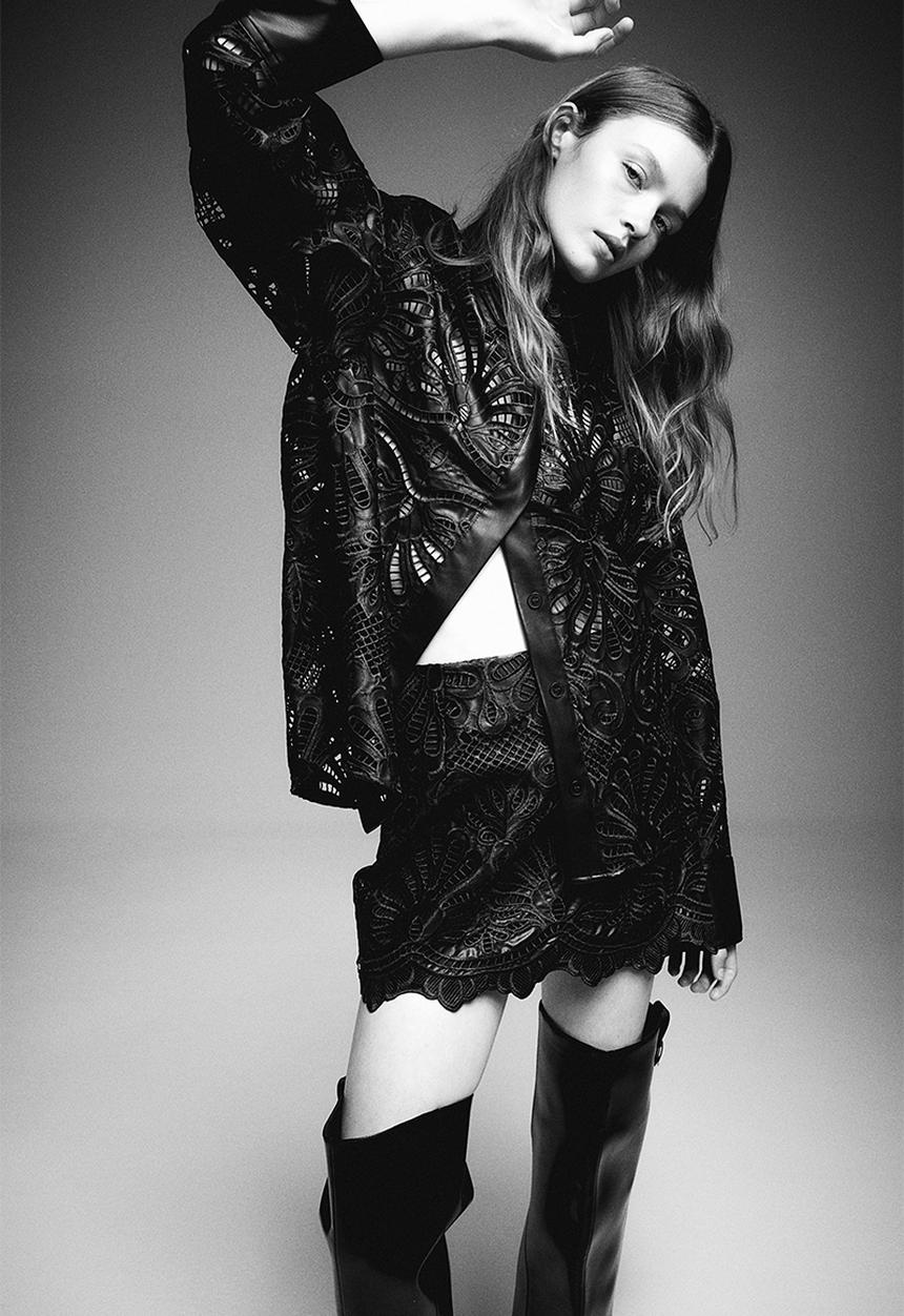H&M - Broderie anglaise mini skirt - black