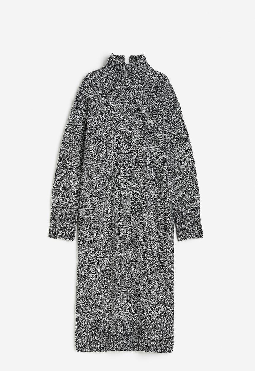 H&M - Knitted turtleneck dress - black