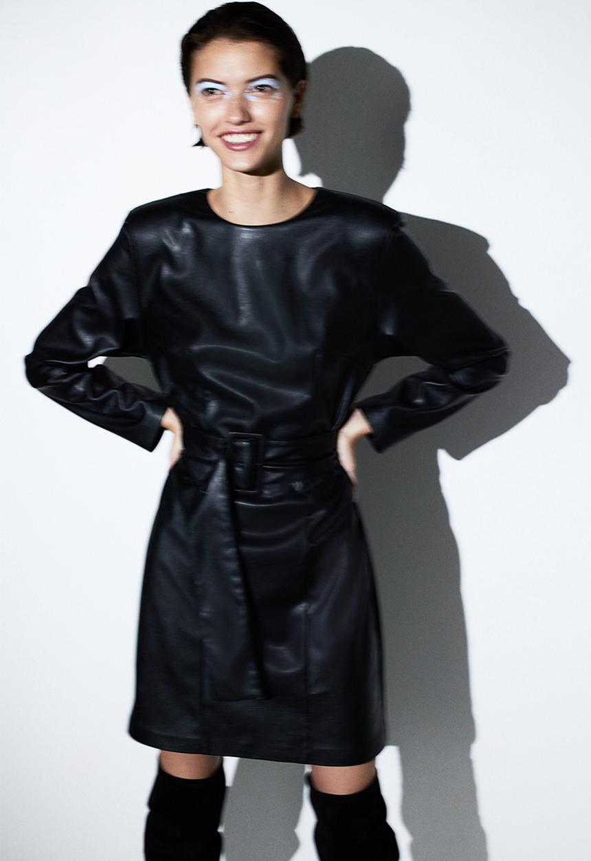 H&M - Shoulder-pad dress - black
