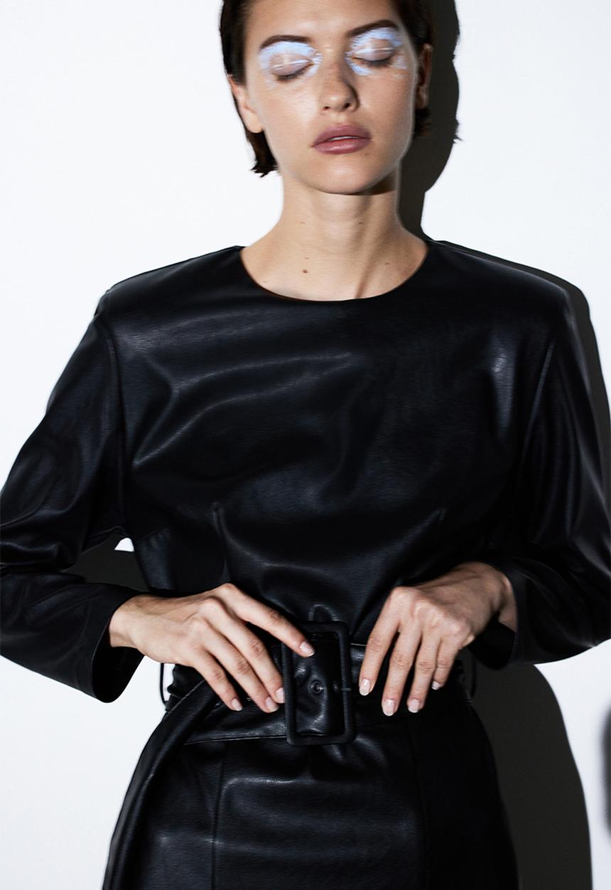 H&M - Shoulder-pad dress - black