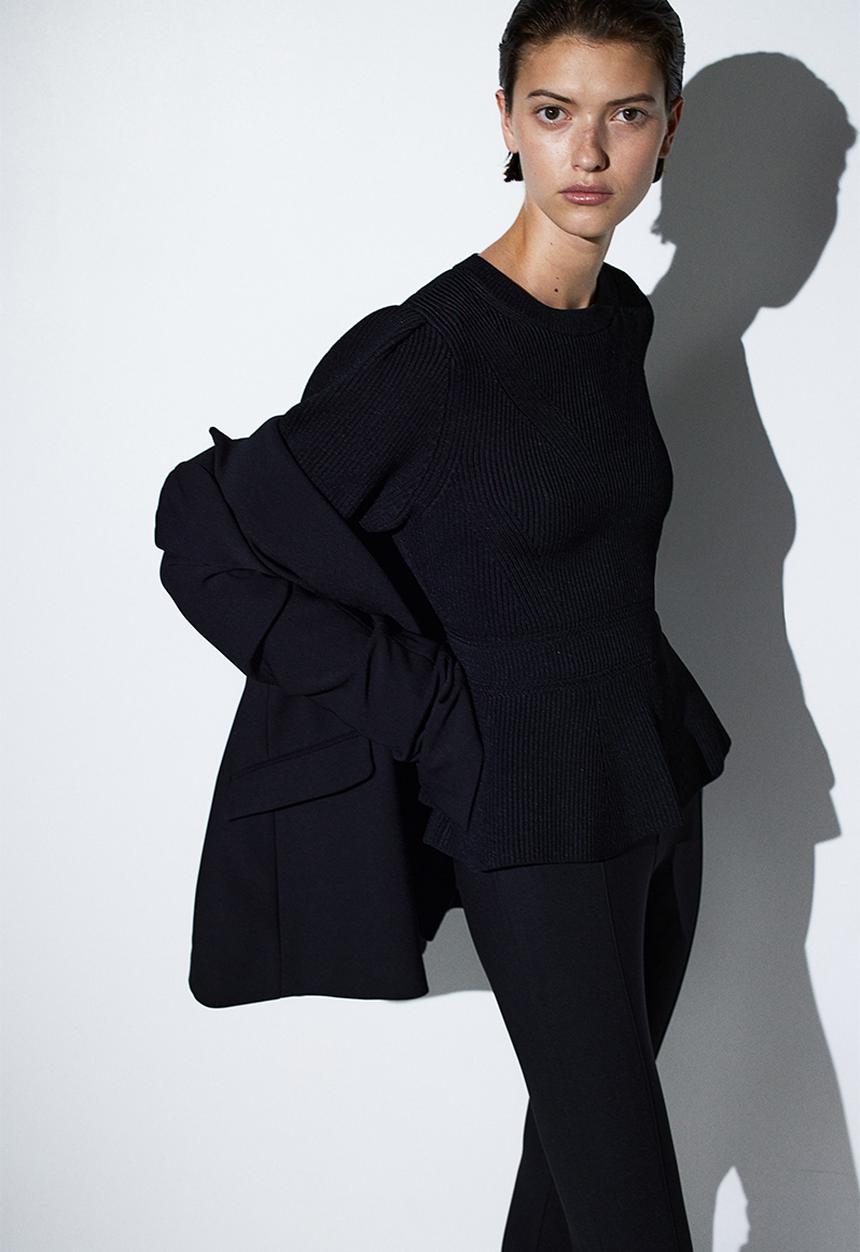 H&M - Puff-sleeved peplum jumper - black