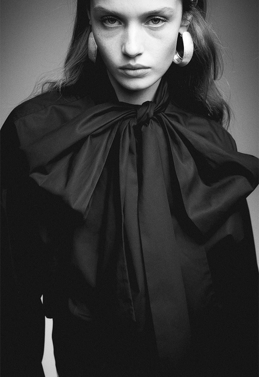 H&M - Oversized tie-neck shirt - black