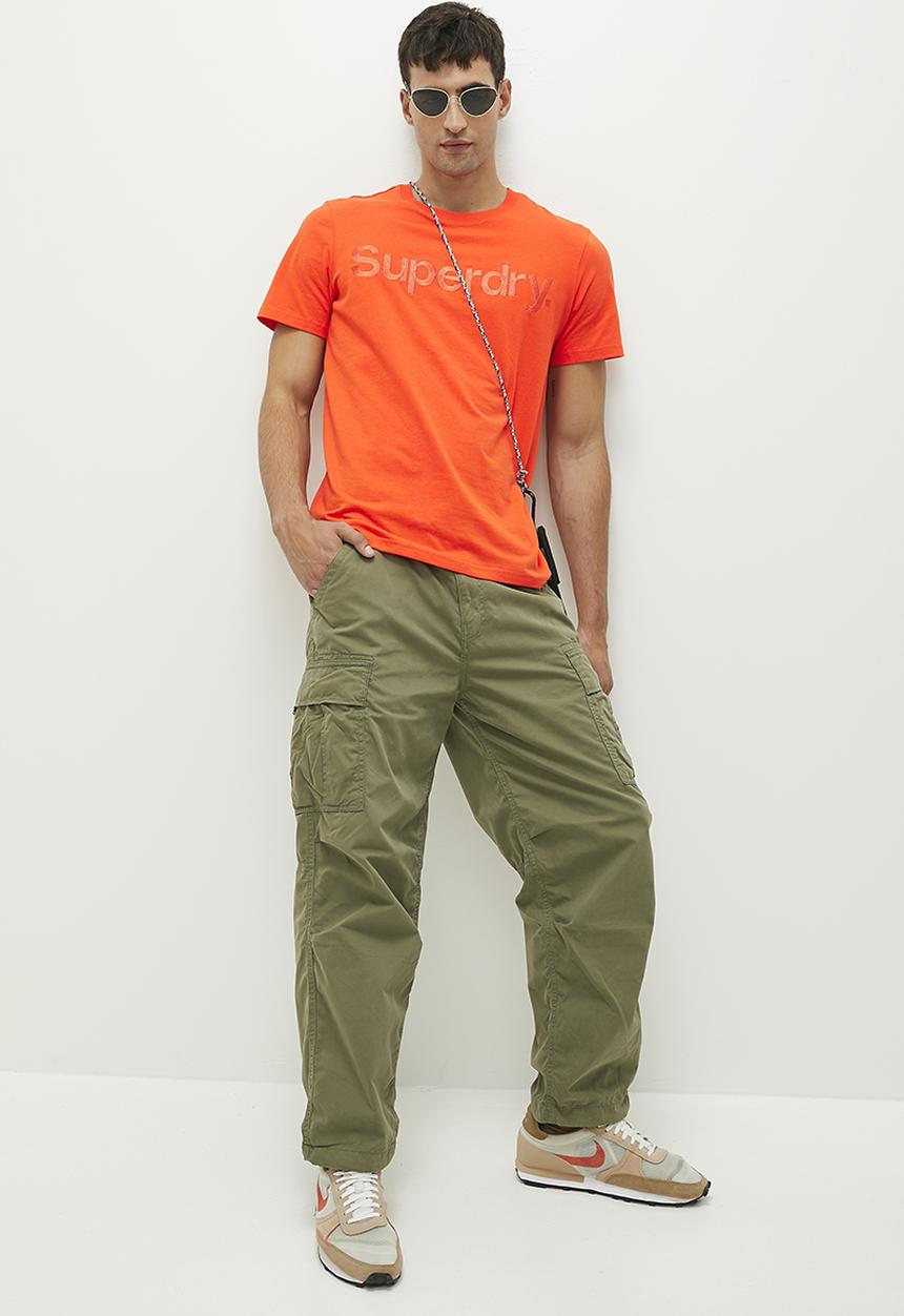 Superdry. - Tonal embroidered logo T-shirt - flare orange