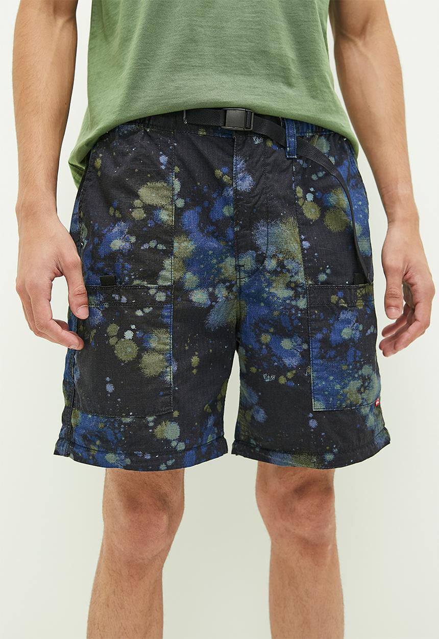Utility zip-off pant splatter paint mete
