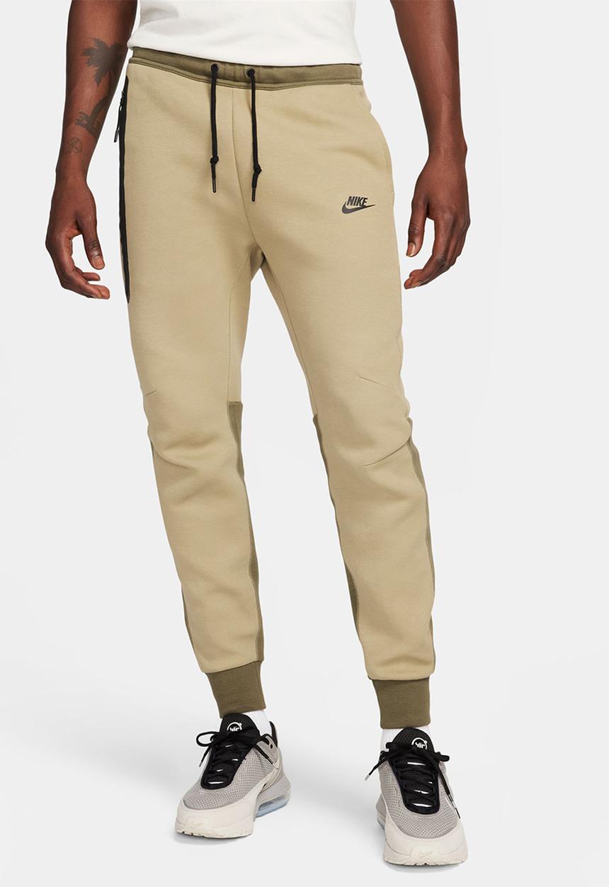 Nike - NSW tech fleece jogger - neutral olive/medium olive/black