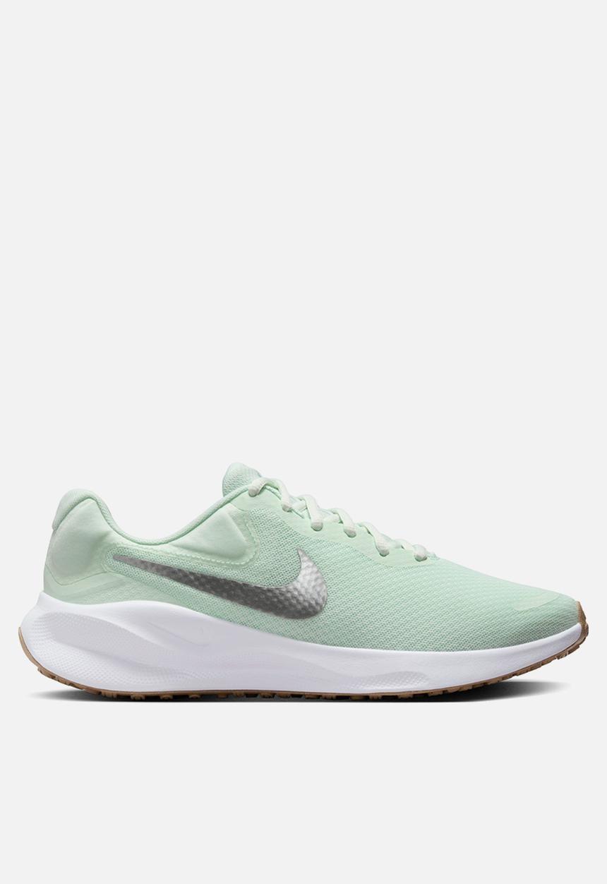 Nike - Nike Revolution 7