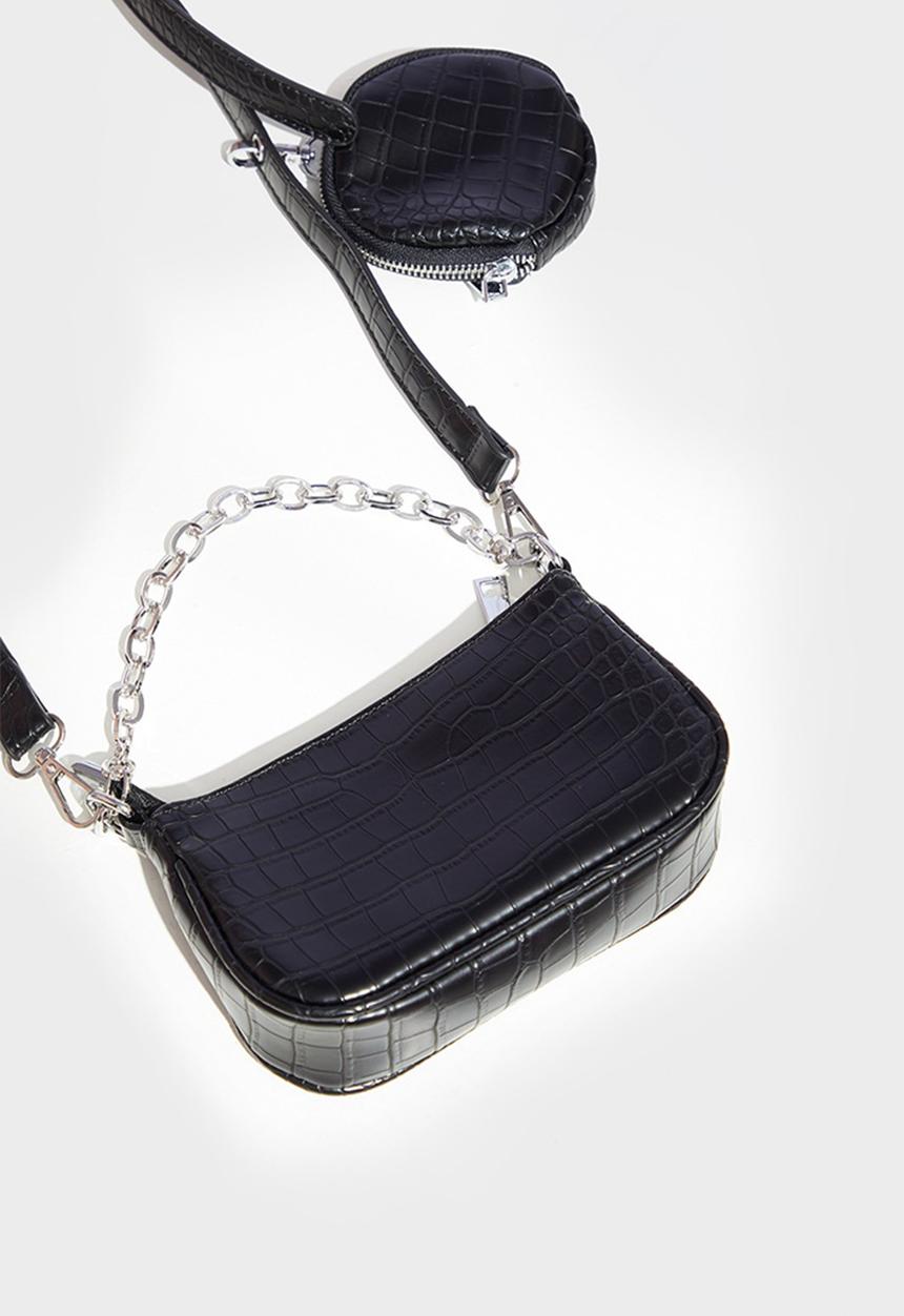 PrettyLittleThing - Black croc multi pocket cross body bag - black