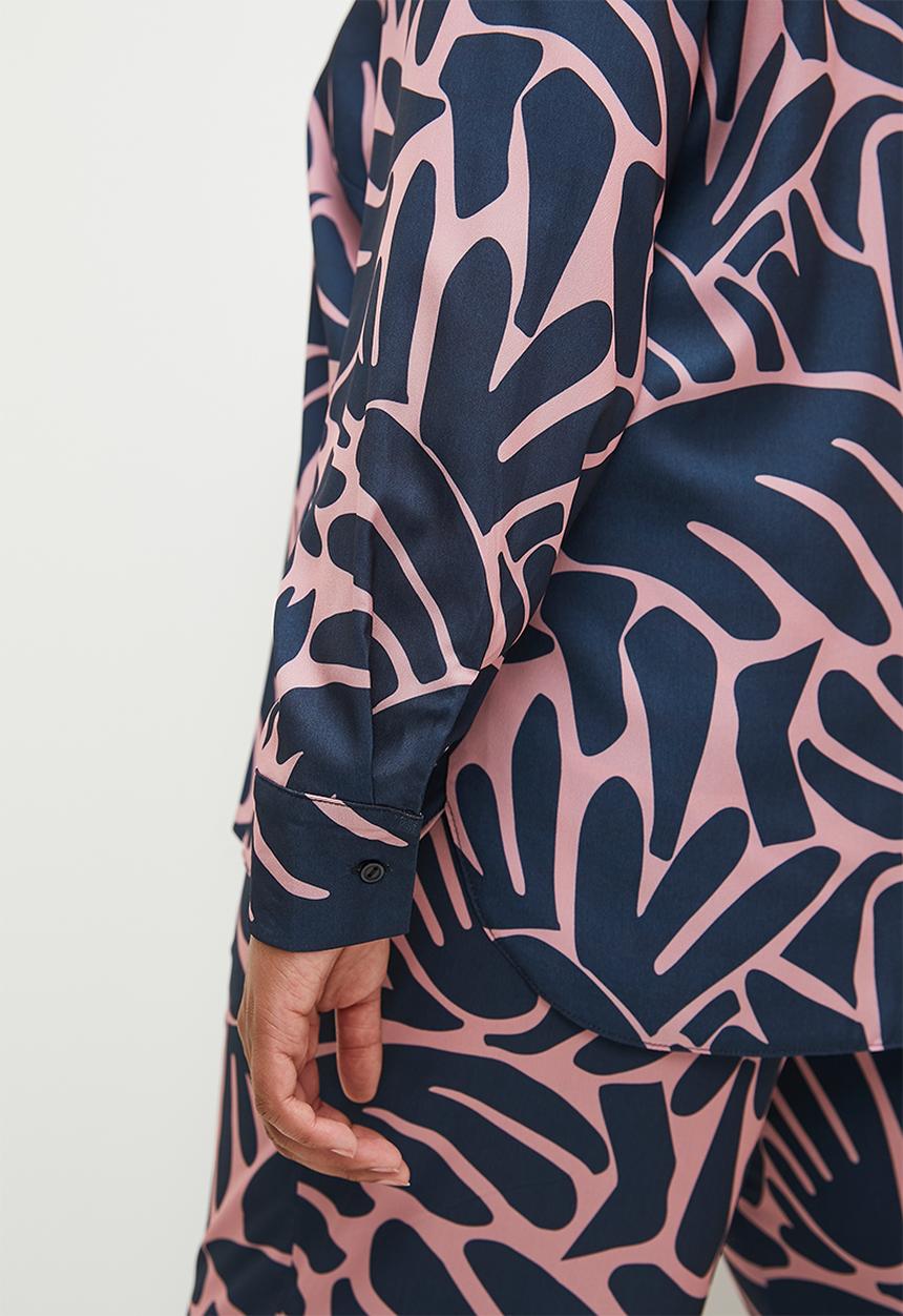 Superbalist - Soft shirt co-ord - organic graphic lines
