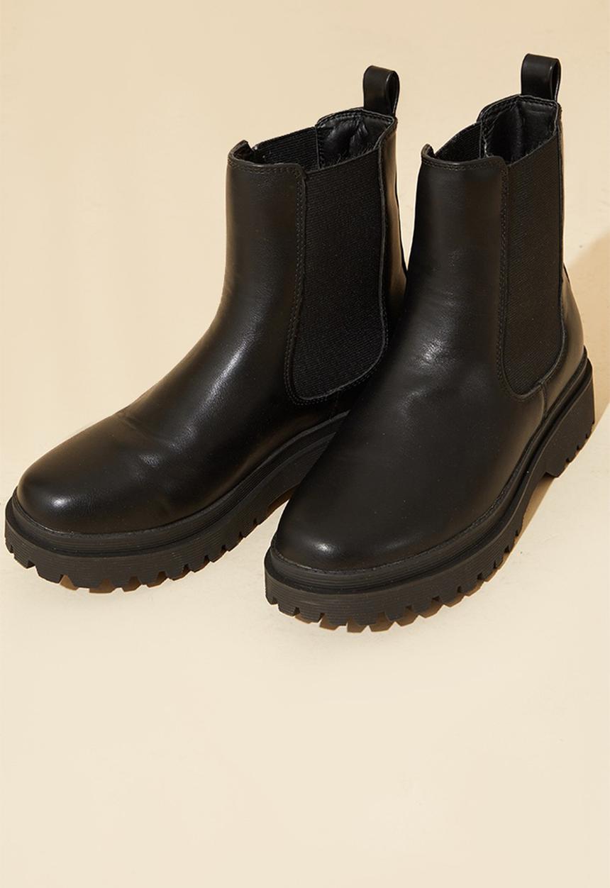 PrettyLittleThing - Black pu round toe chelsea ankle boots - black