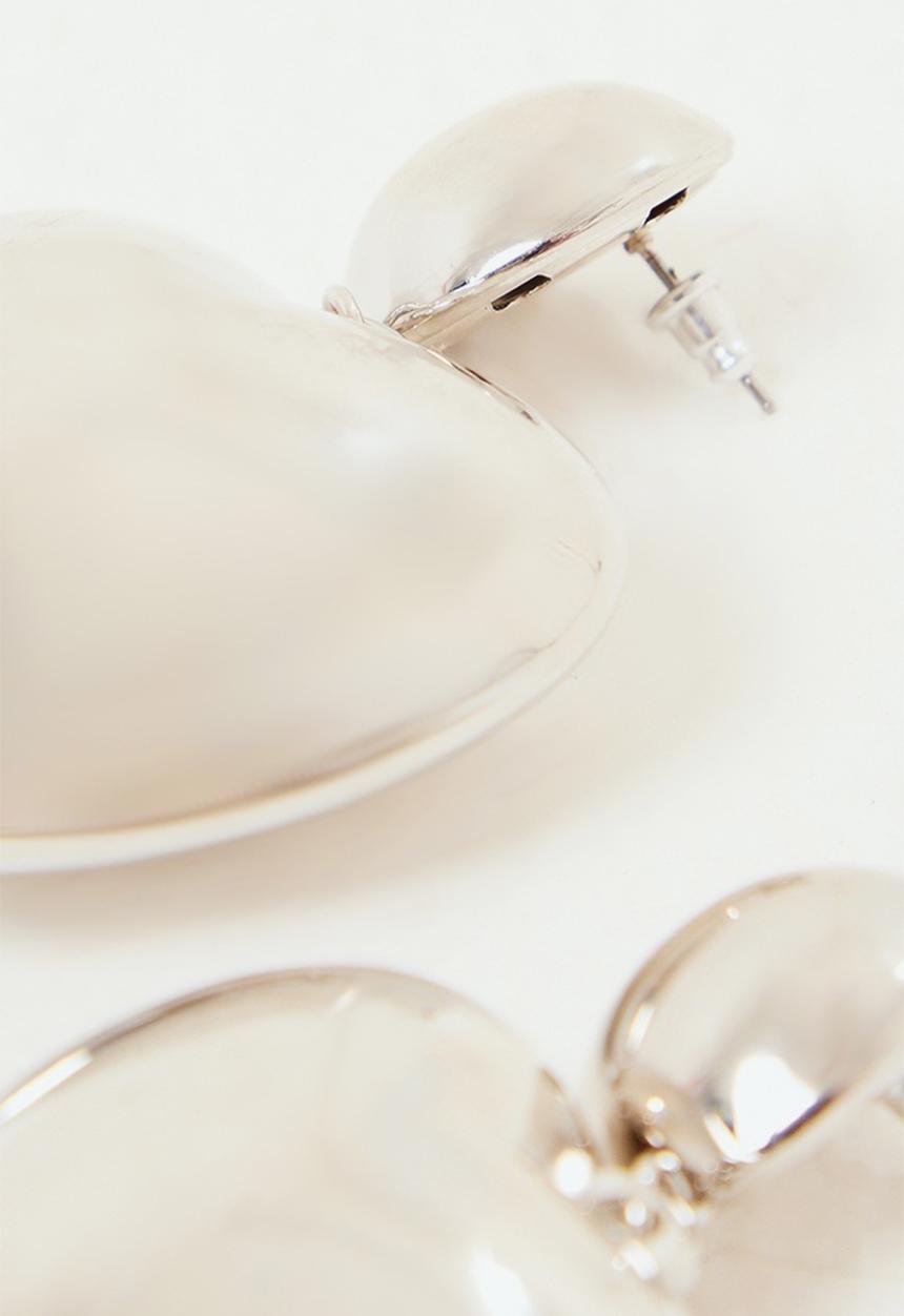 PrettyLittleThing - Silver 3d heart statement earrings - silver