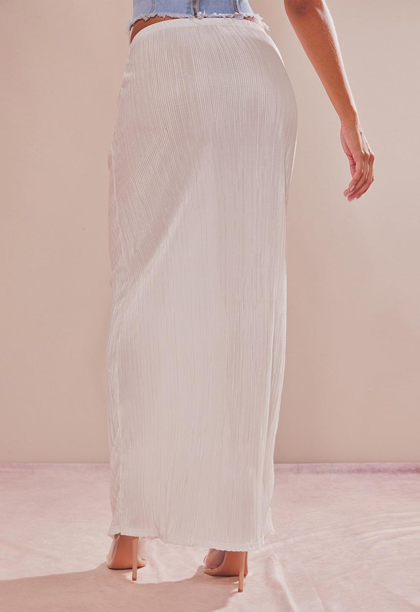 PrettyLittleThing - White plisse maxi skirt - white