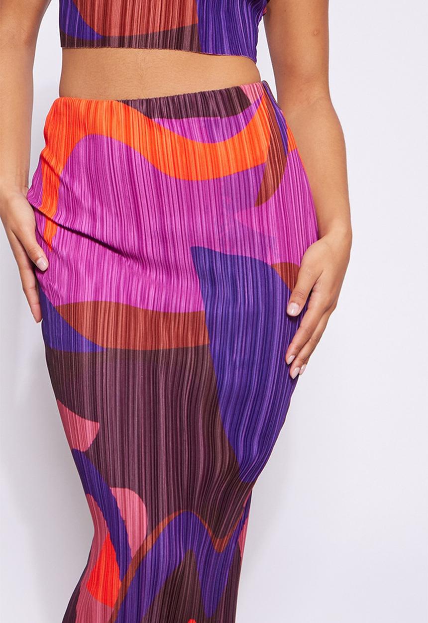 PrettyLittleThing - Pink print plisse maxi skirt - pink