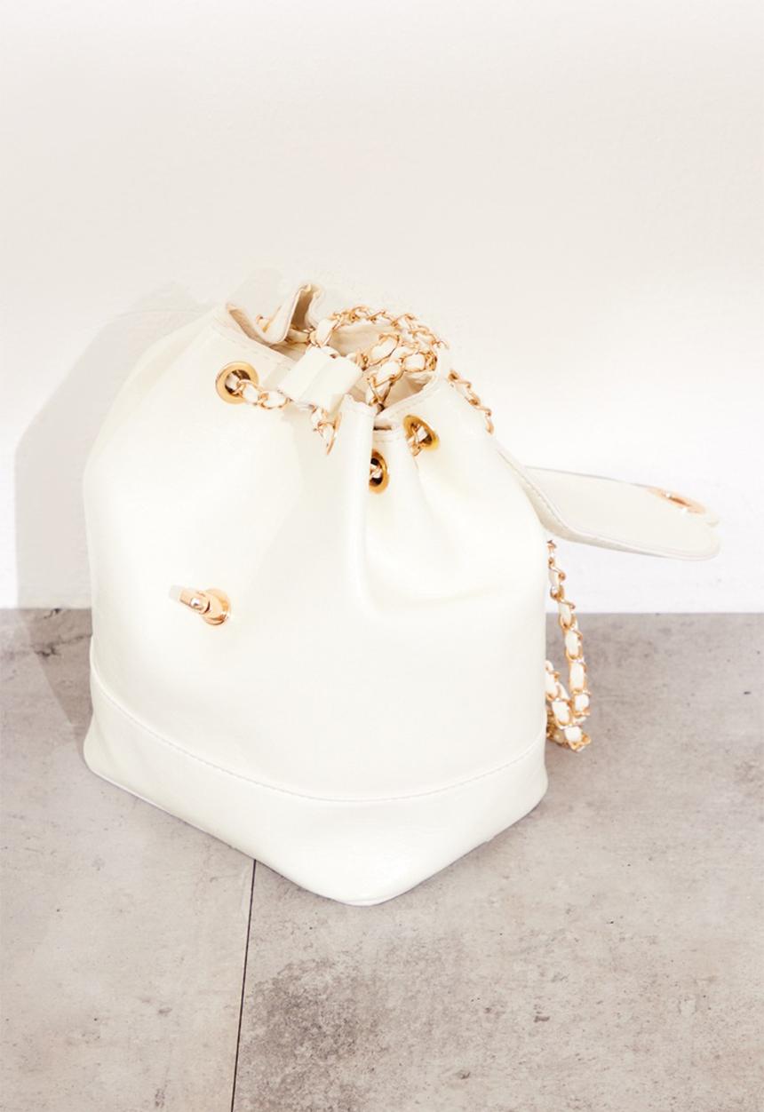 PrettyLittleThing - Chain strap backpack - cream
