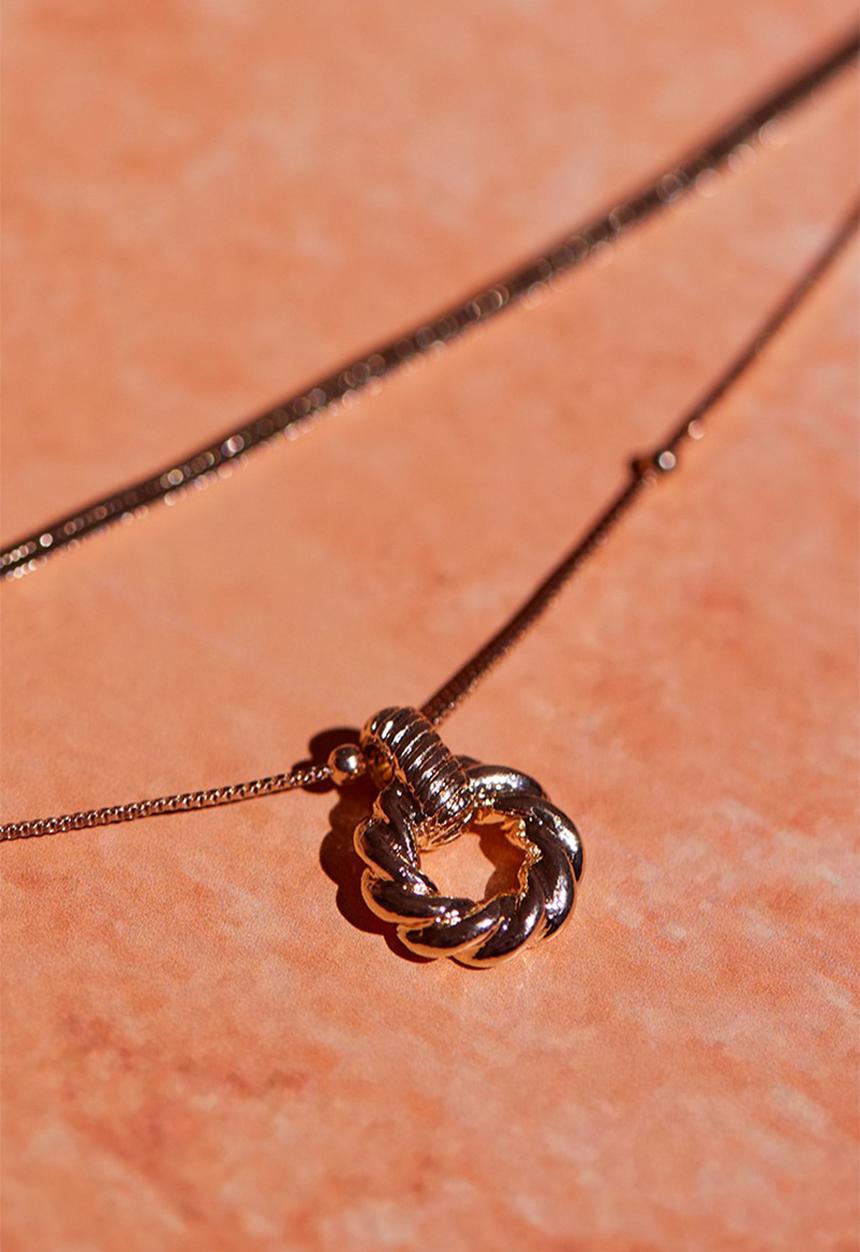 PrettyLittleThing - Gold snake layered twisted hoop necklace - gold