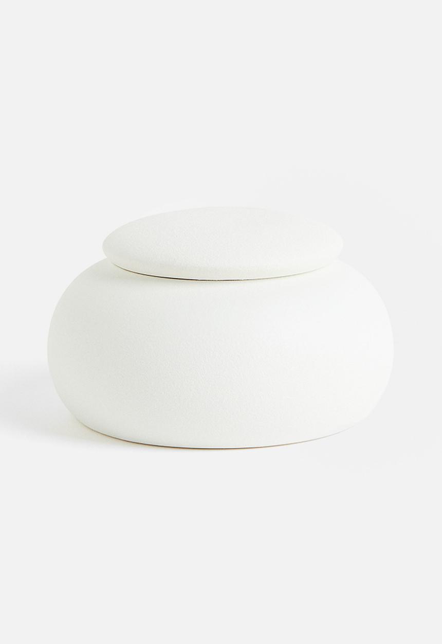 H&M - Scented candle in a stoneware holder - white/salted sea