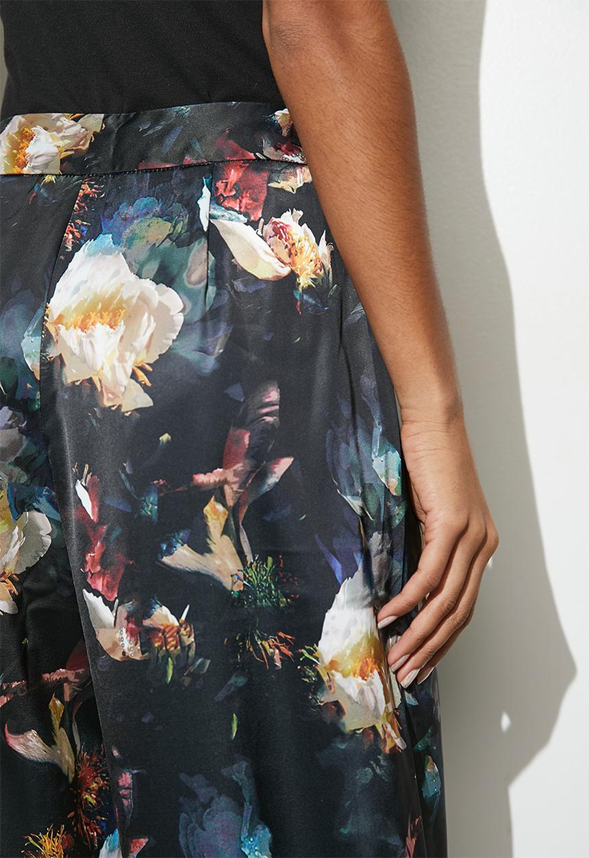 VELVET - Co-ord satin wide leg - gothic floral
