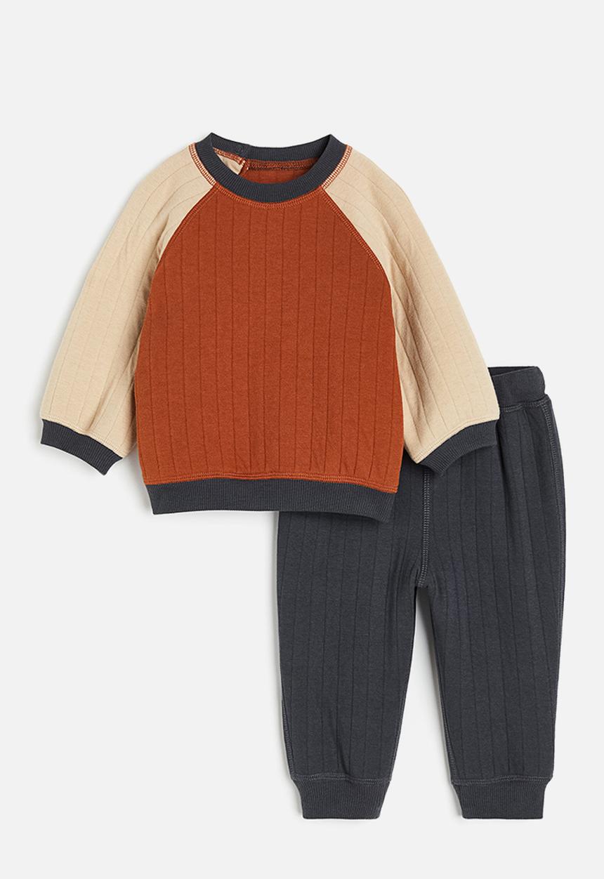 H&M - 2-Piece quilted set - brown & block-coloured