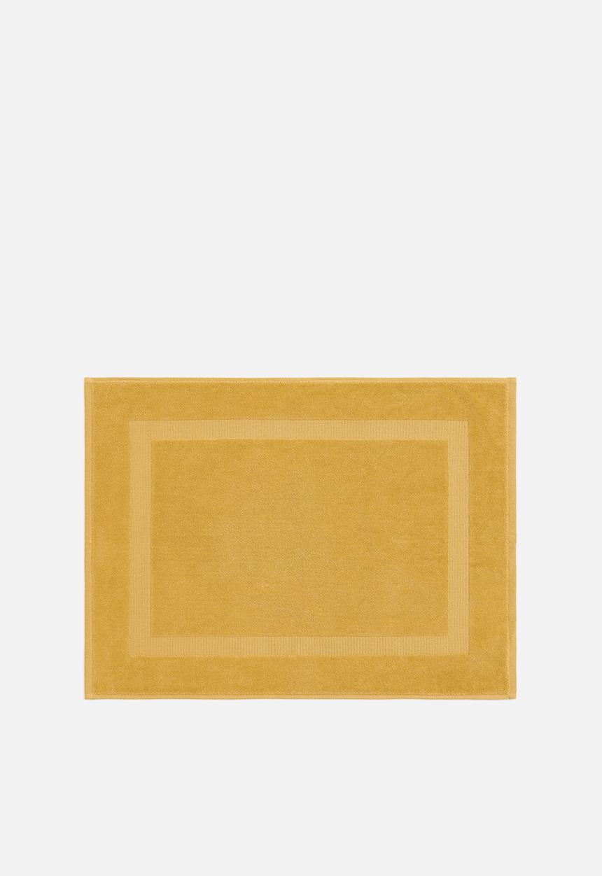 H&M - Velour bath mat - yellow