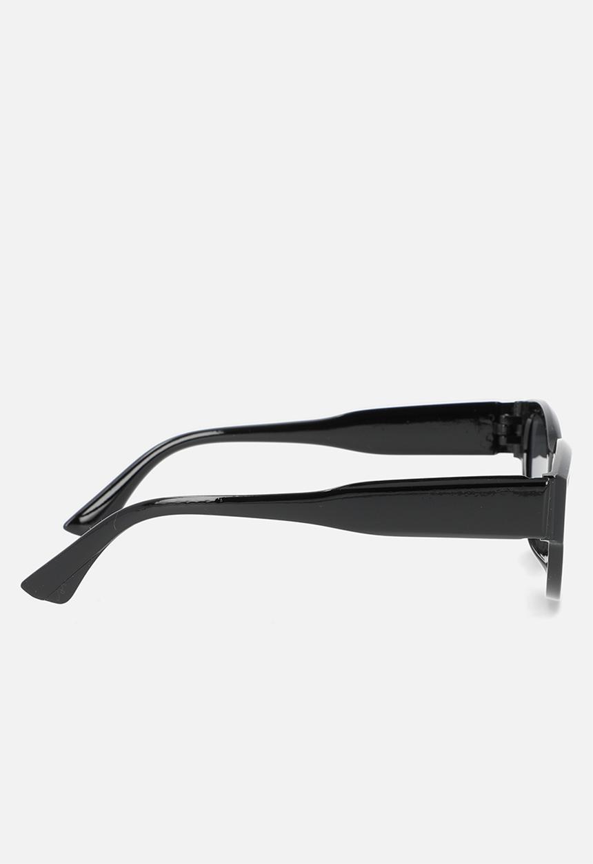 Superbalist - Nina cat-eye sunglasses - black