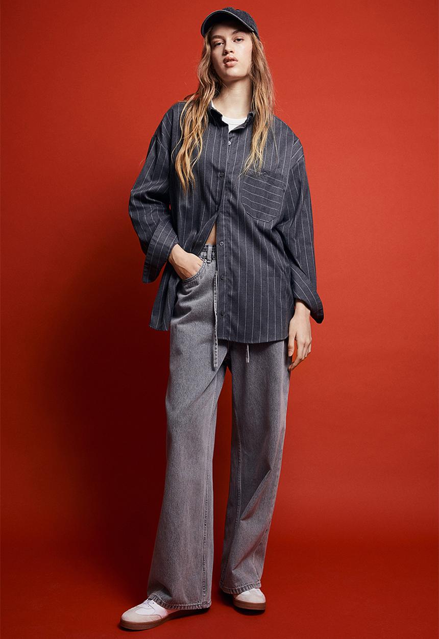 H&M - Oversized flannel shirt - dark grey/pinstriped