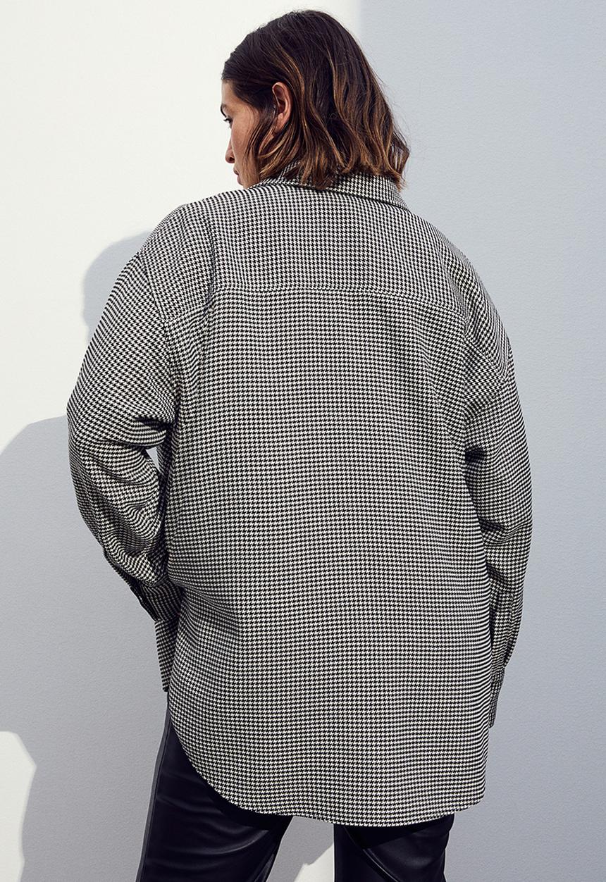H&M - Oversized twill shacket - black/dogtooth-patterned