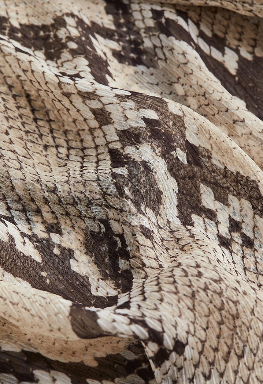 H&M - Voluminous blouse - beige snakeskin-patterned