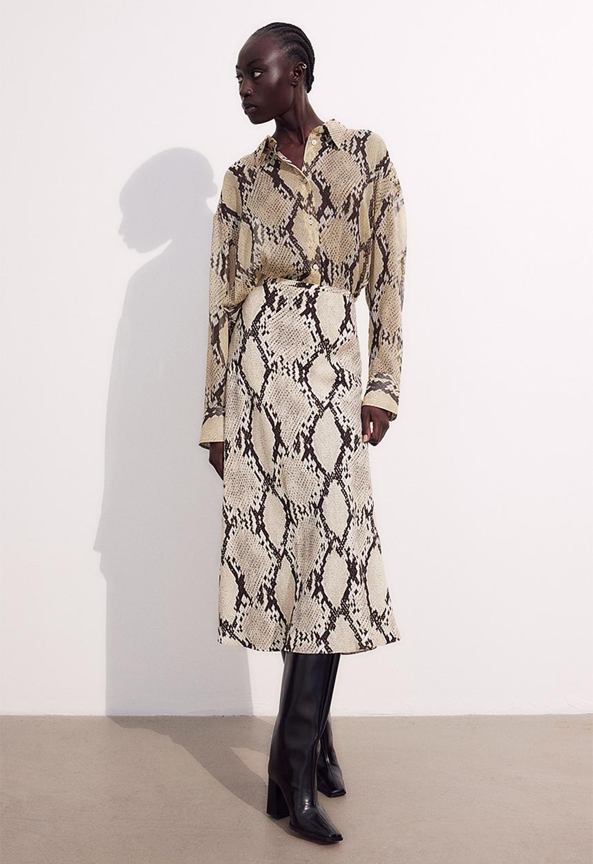 H&M - Patterned crêpe skirt - beige/snakeskin-patterned