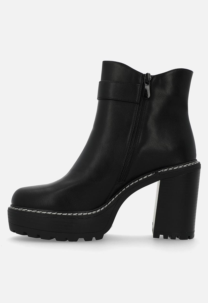 Plum - Jemila ankle boot - black