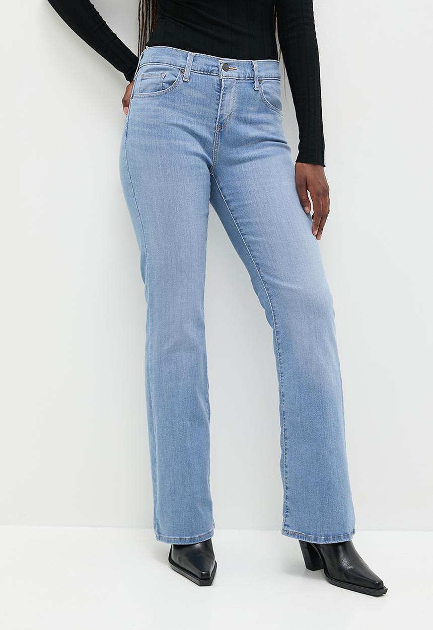 Levi’s® - Curvy flare - tribeca sun