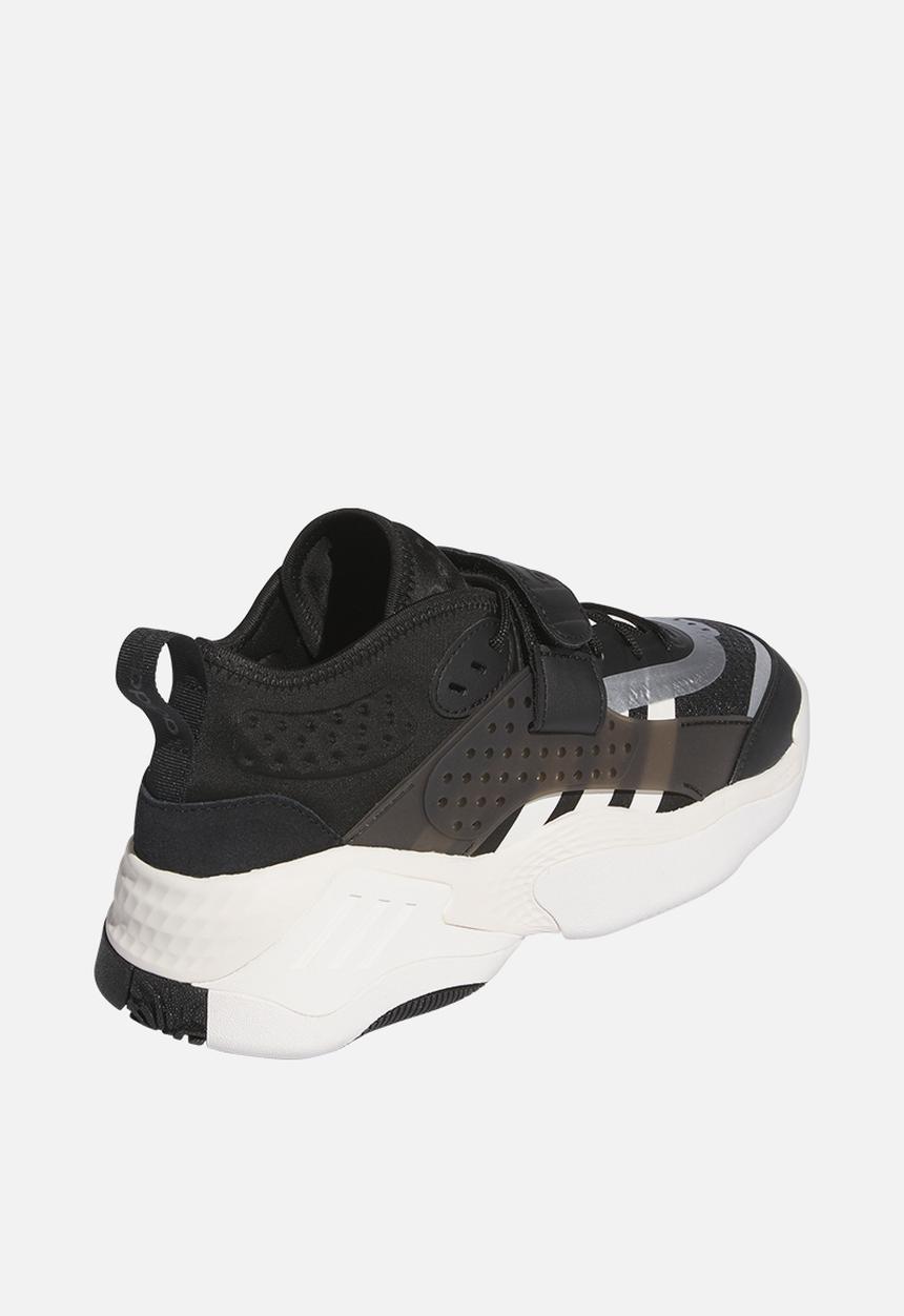 STREETBALL III - core black/chalk white/silver met.