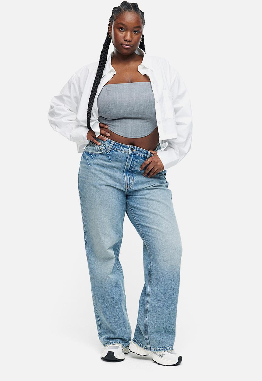 H&M - Curvy fit wide ultra high jeans - light denim blue