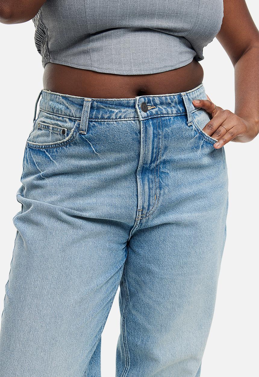 H&M - Curvy fit wide ultra high jeans - light denim blue